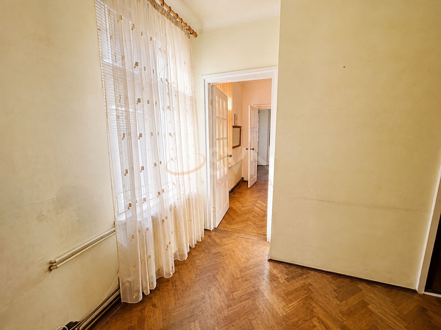 Apartament, 3 camere Bucuresti/P-ta Victoriei