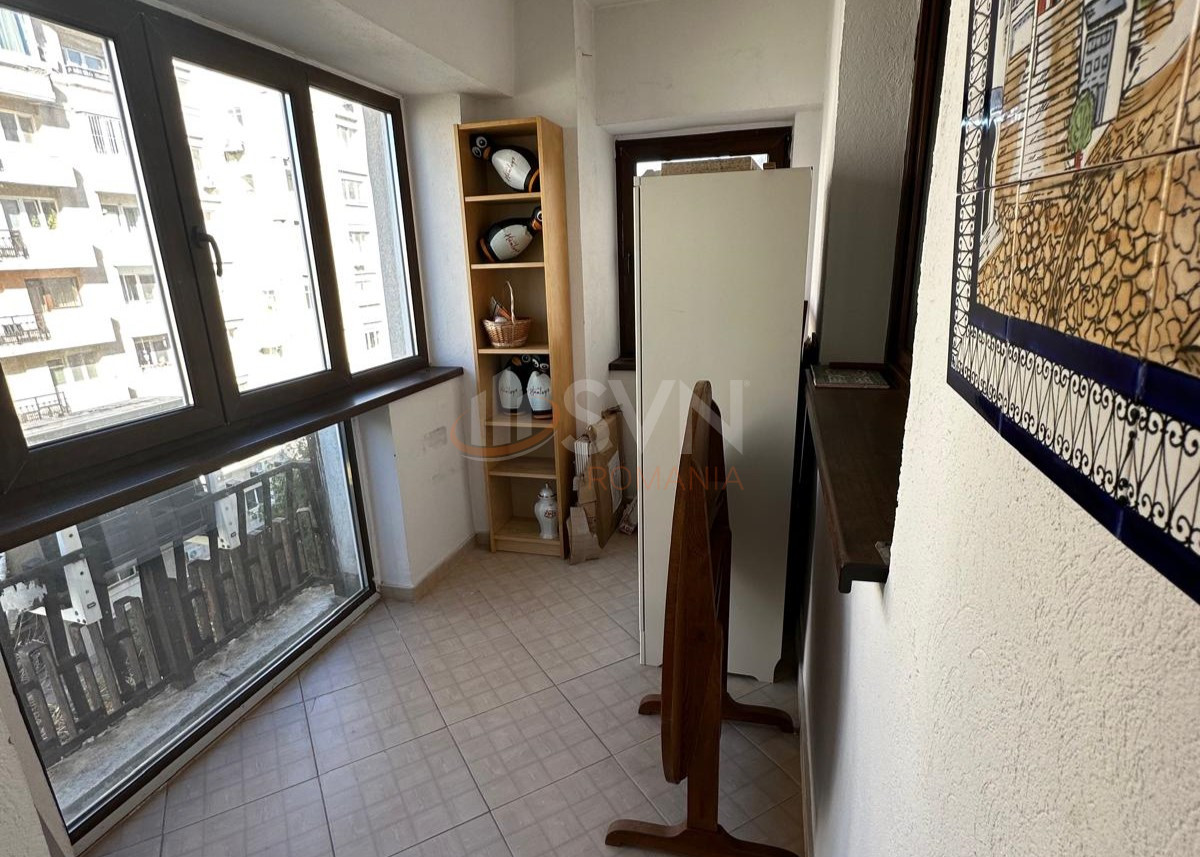 Apartament, 3 camere Bucuresti/P-ta Unirii