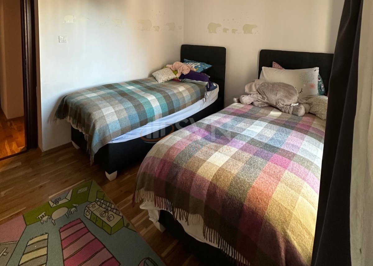 Apartament, 3 camere Bucuresti/P-ta Unirii