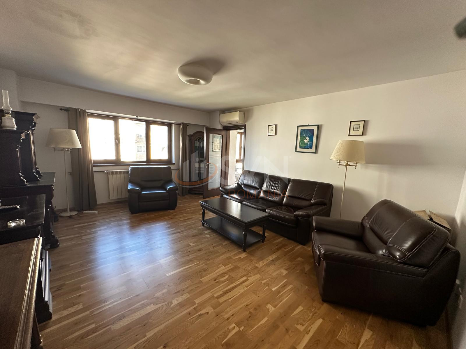 Apartament, 3 camere Bucuresti/P-ta Unirii