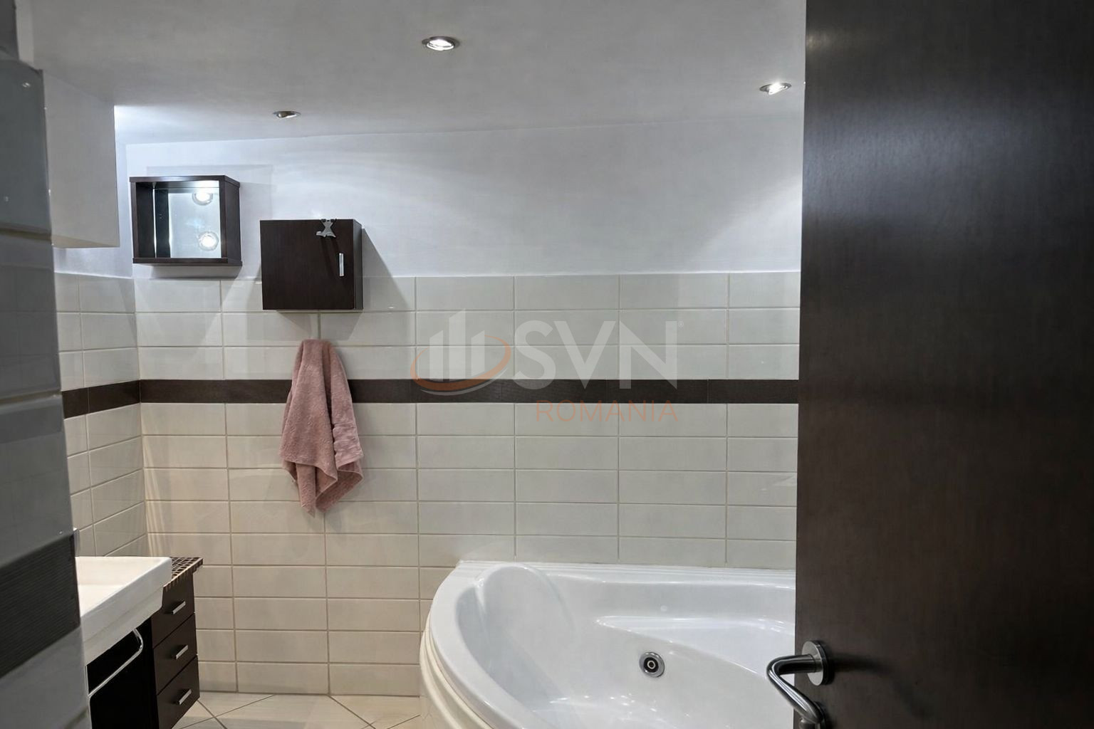 Apartament, 3 camere Bucuresti/P-ta Unirii