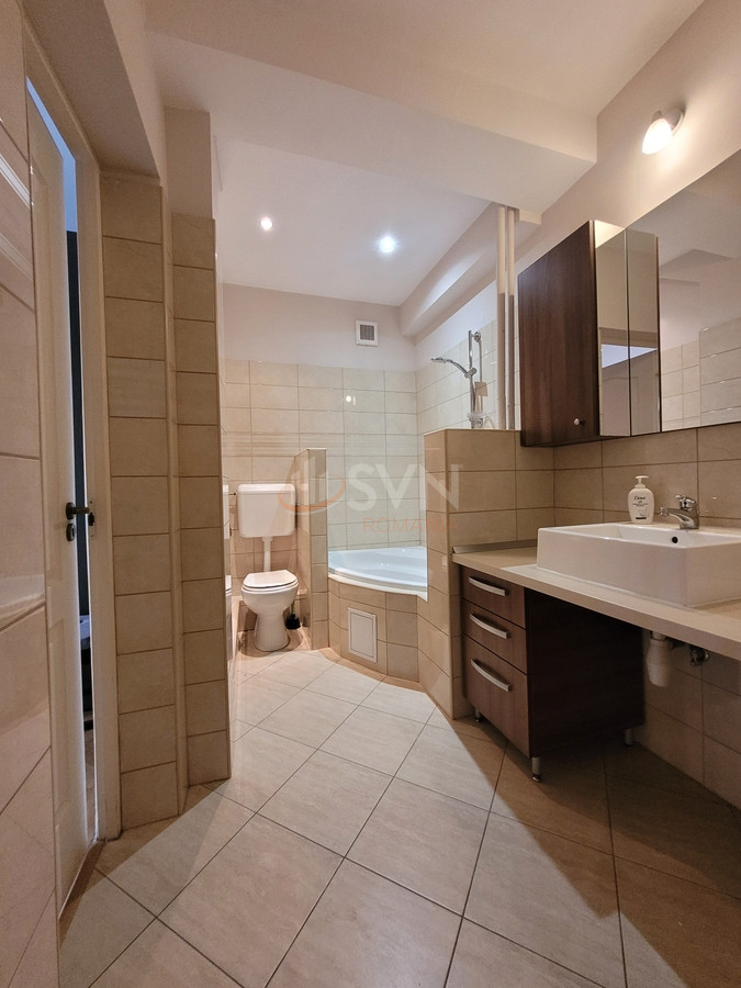 Apartament, 3 camere Bucuresti/Calea Victoriei