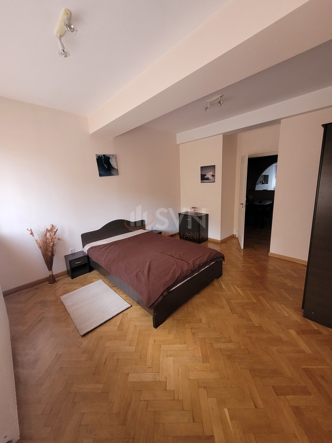 Apartament, 3 camere Bucuresti/Calea Victoriei