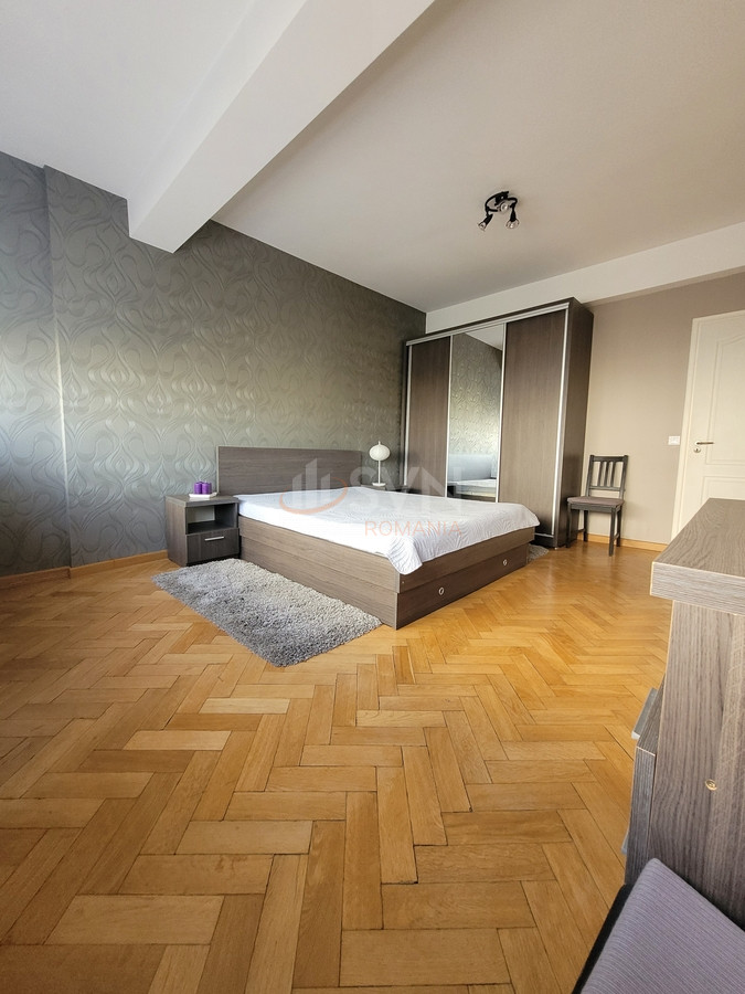Apartament, 3 camere Bucuresti/Calea Victoriei