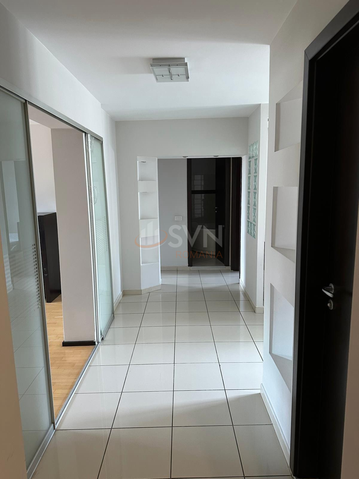 Apartament, 3 camere Bucuresti/P-ta Unirii