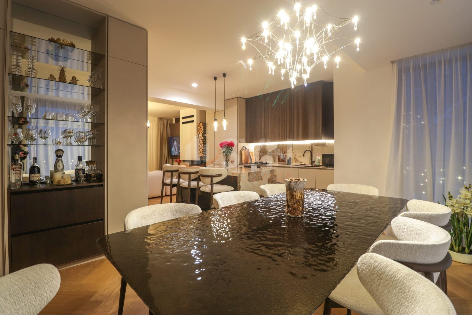 Apartament, 3 camere Prahova/Centru
