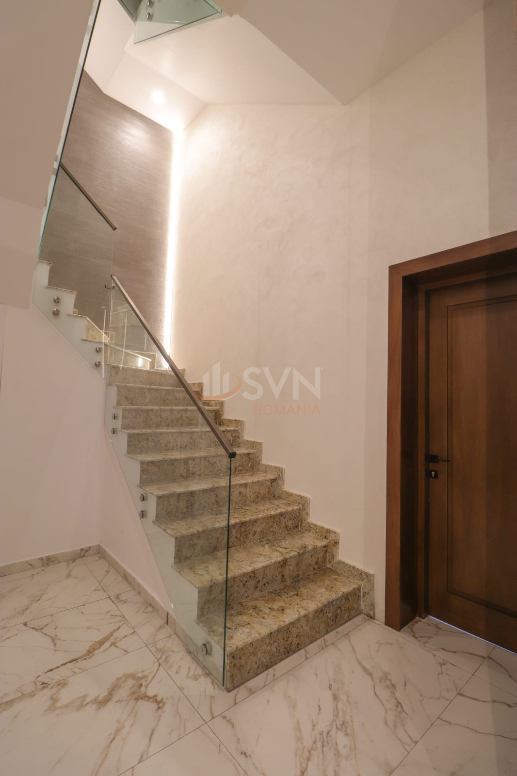 Apartament, 3 camere Prahova/Centru
