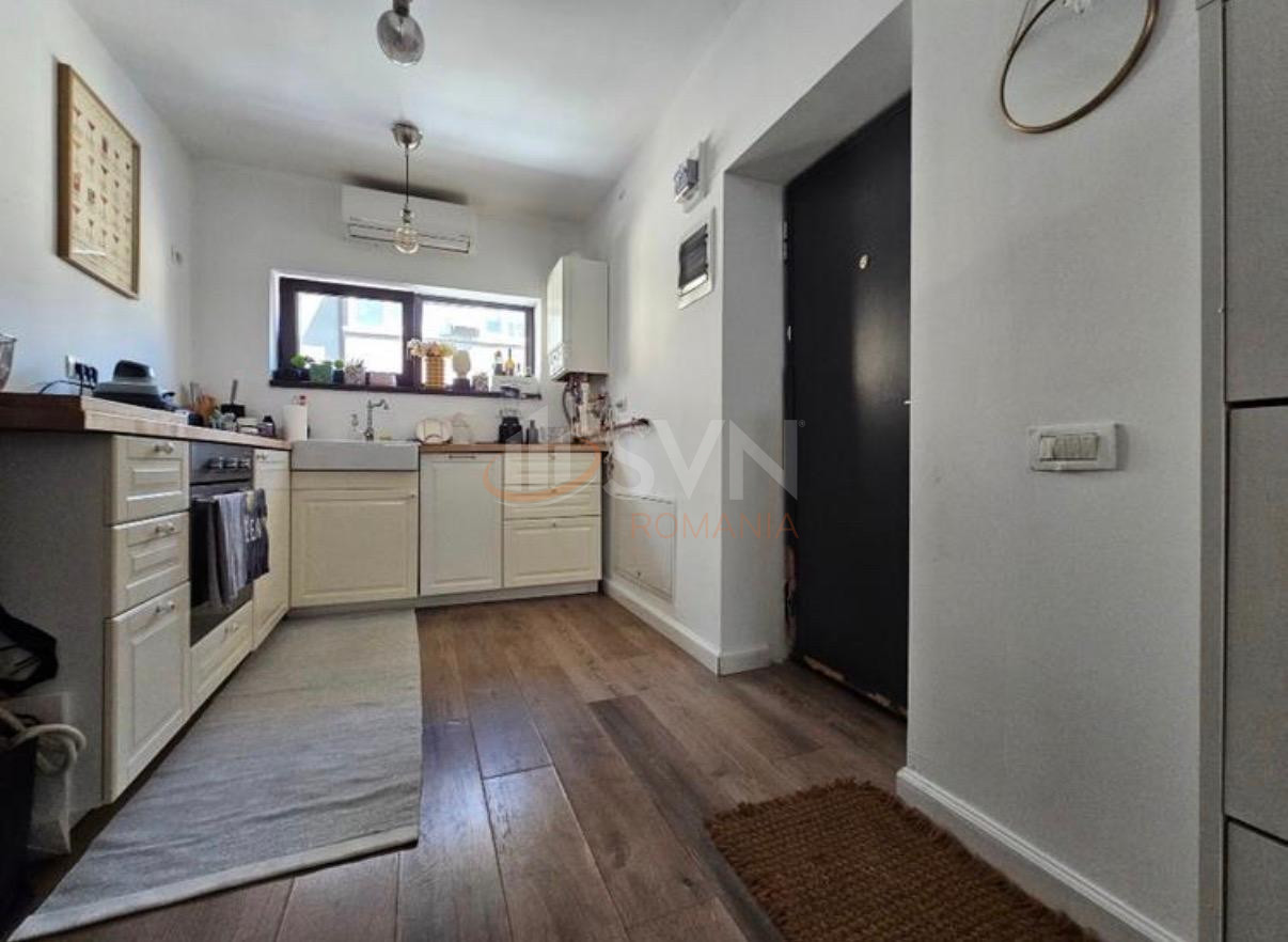 Apartament, 3 camere Bucuresti/Calea Victoriei