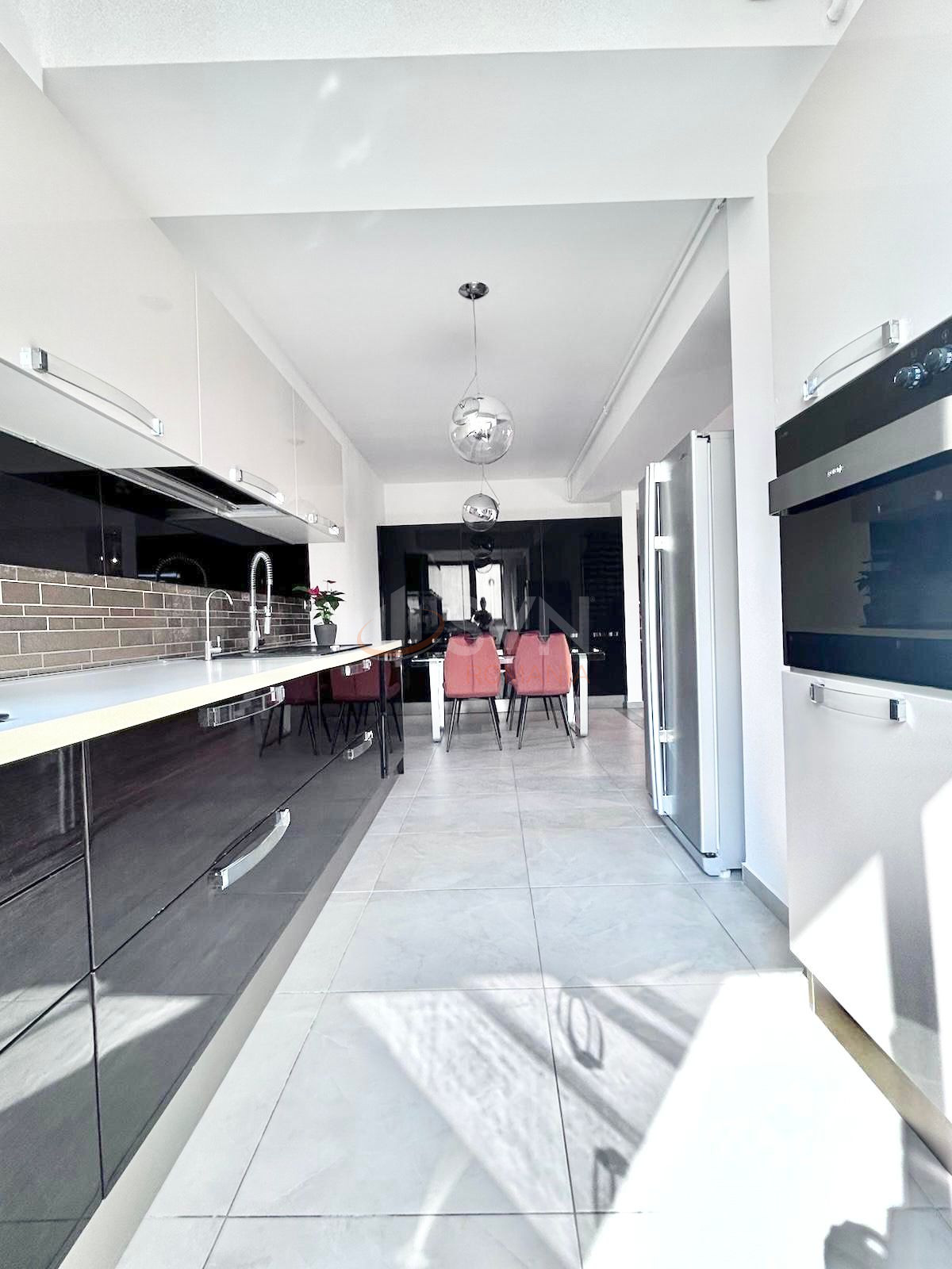 Apartament, 3 camere Bucuresti/Baneasa