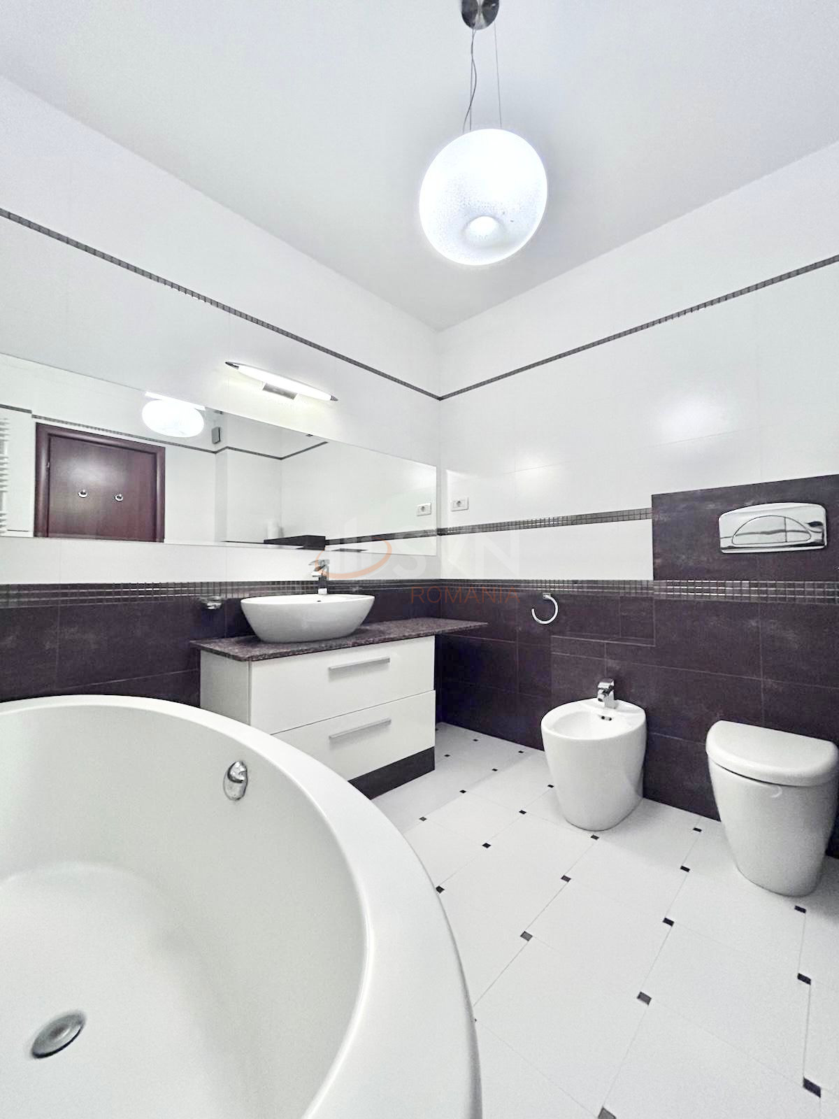 Apartament, 3 camere Bucuresti/Baneasa