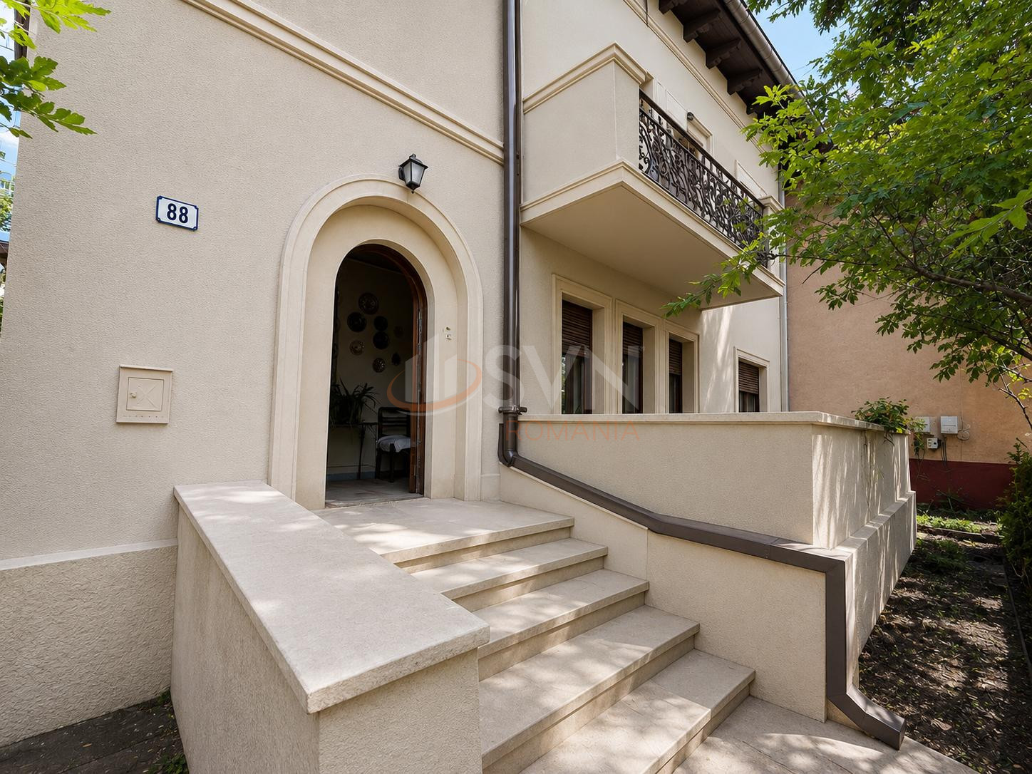 Apartament, 3 camere Bucuresti/Primaverii