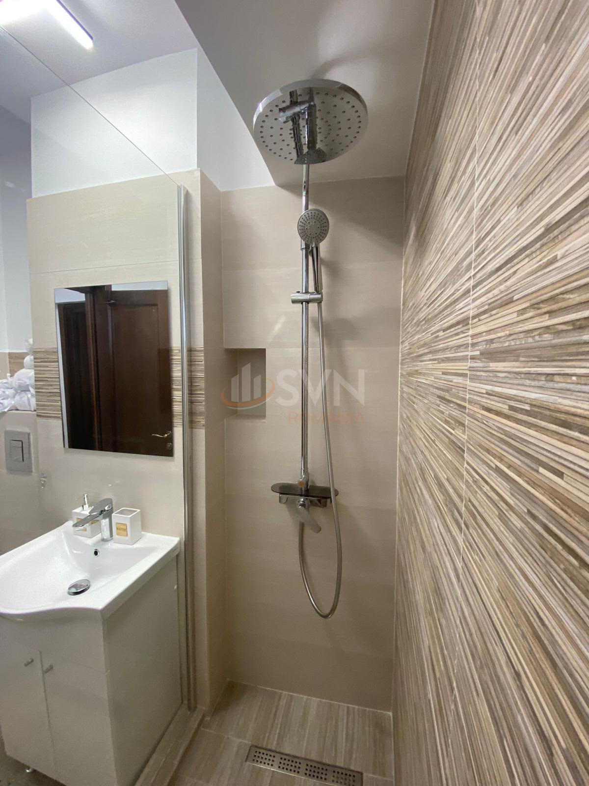 Apartament, 3 camere Bucuresti/P-ta Victoriei
