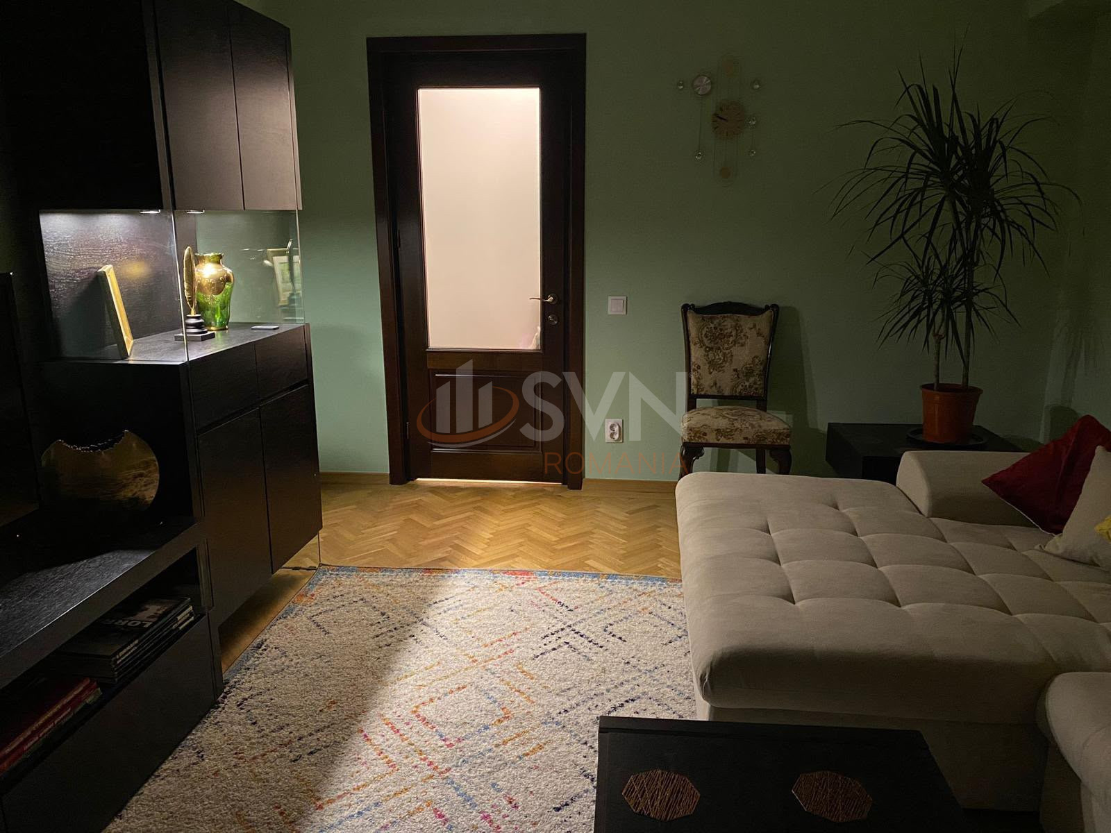 Apartament, 3 camere Bucuresti/P-ta Victoriei