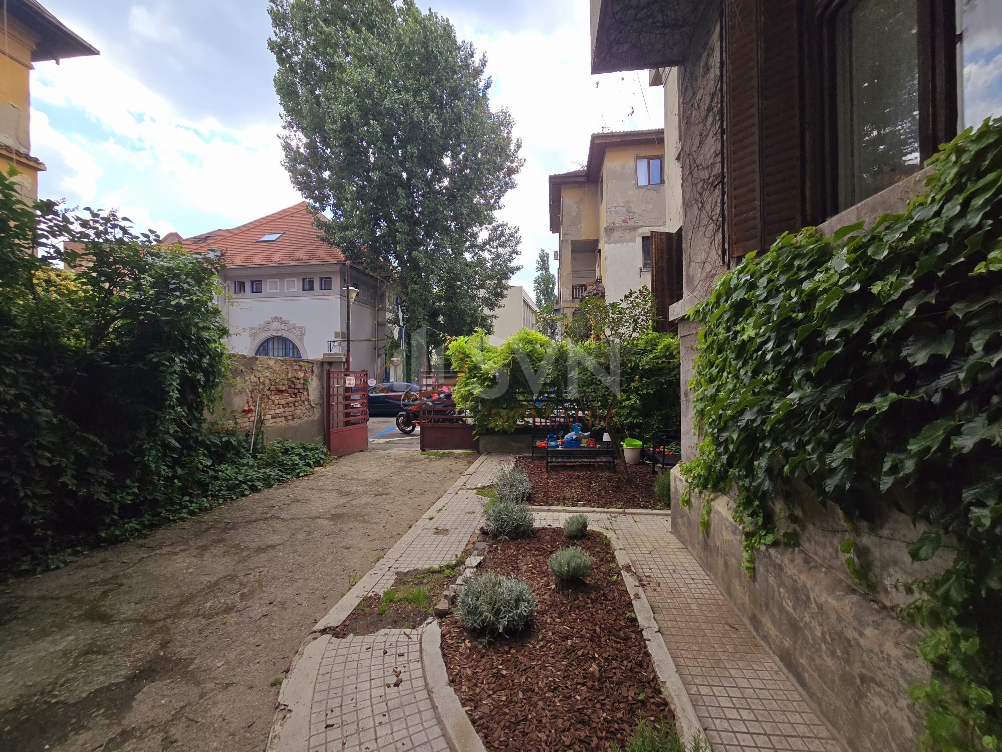 Apartament, 3 camere Bucuresti/P-ta Romana