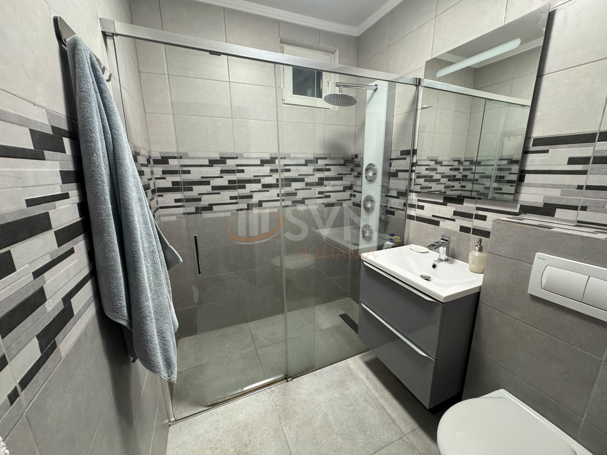 Apartament, 3 camere Bucuresti/1 Mai