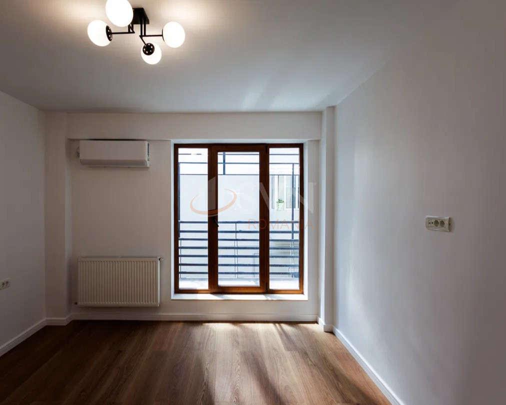 Apartament, 3 camere Bucuresti/Primaverii