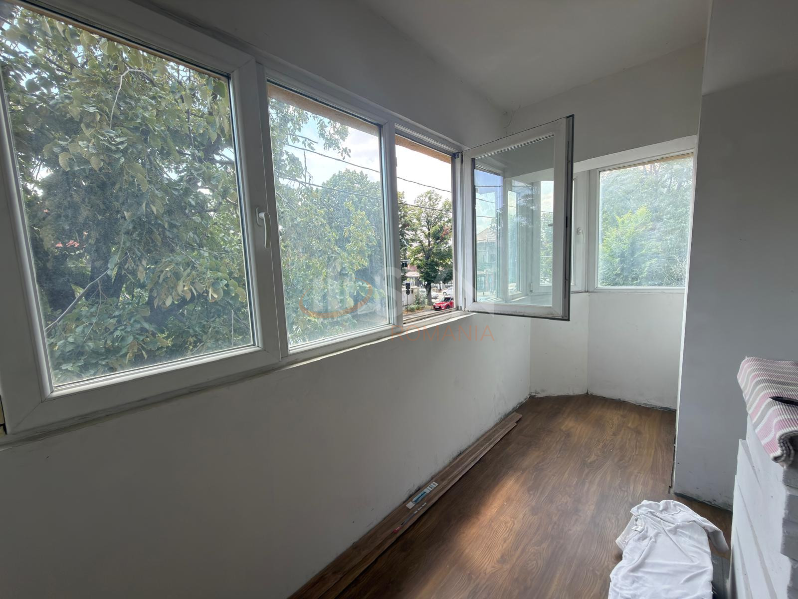 Apartament, 3 camere Bucuresti/Lacul Tei