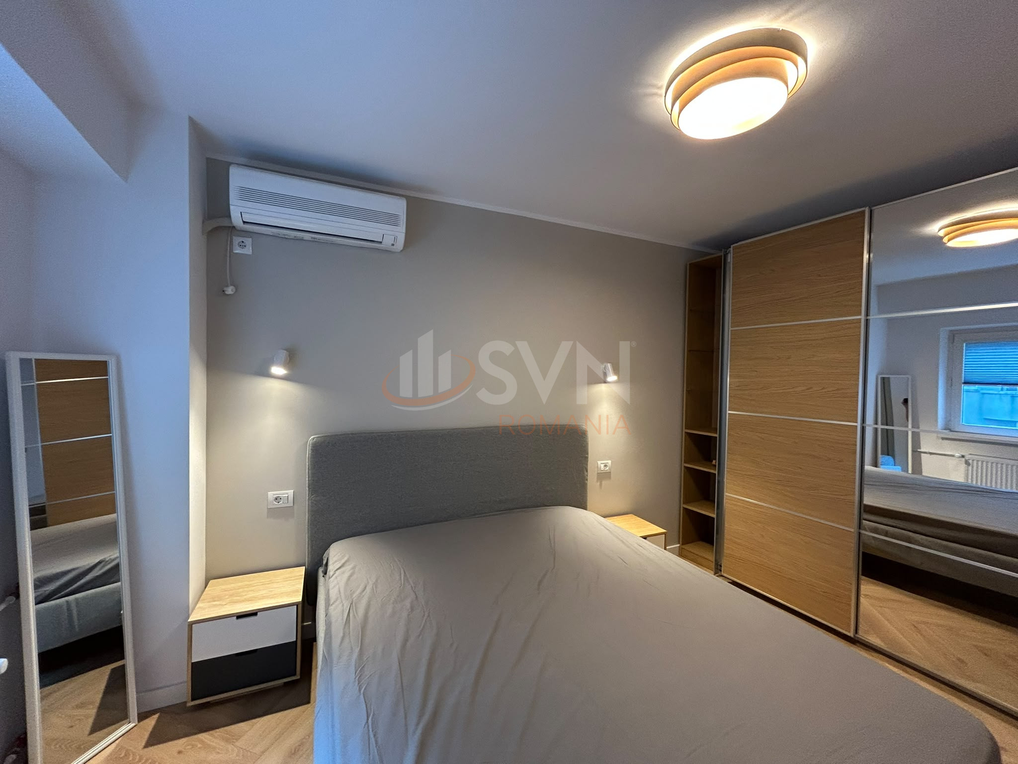 Apartament, 3 camere Bucuresti/P-ta Victoriei