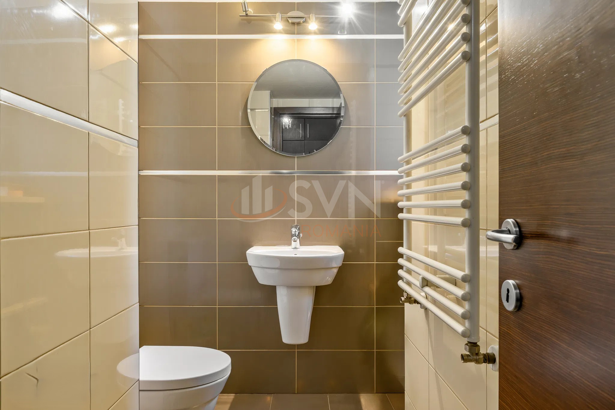 Apartament, 3 camere Bucuresti/P-ta Victoriei