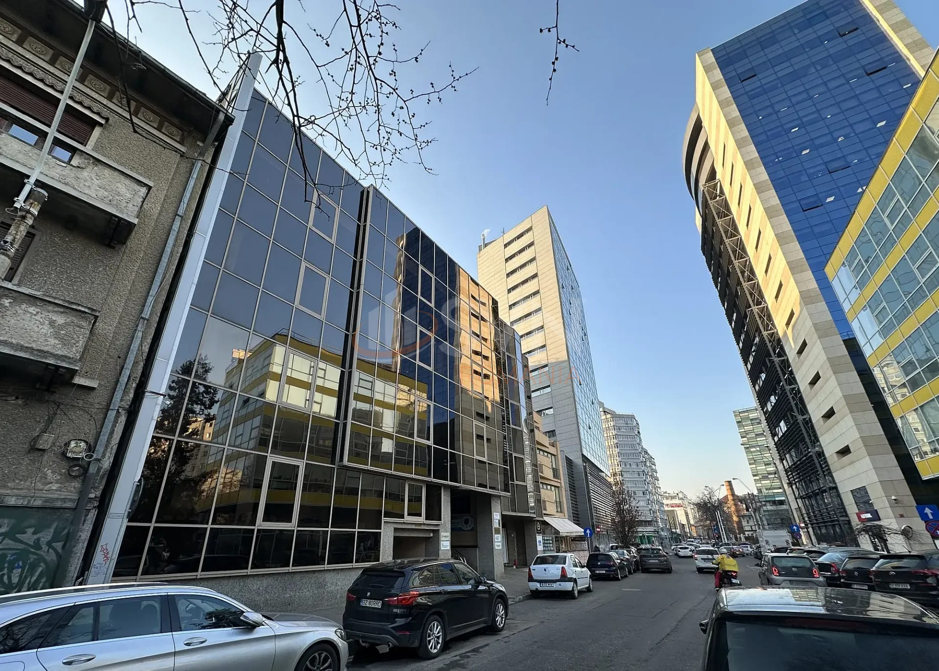 Apartament, 3 camere Bucuresti/P-ta Victoriei