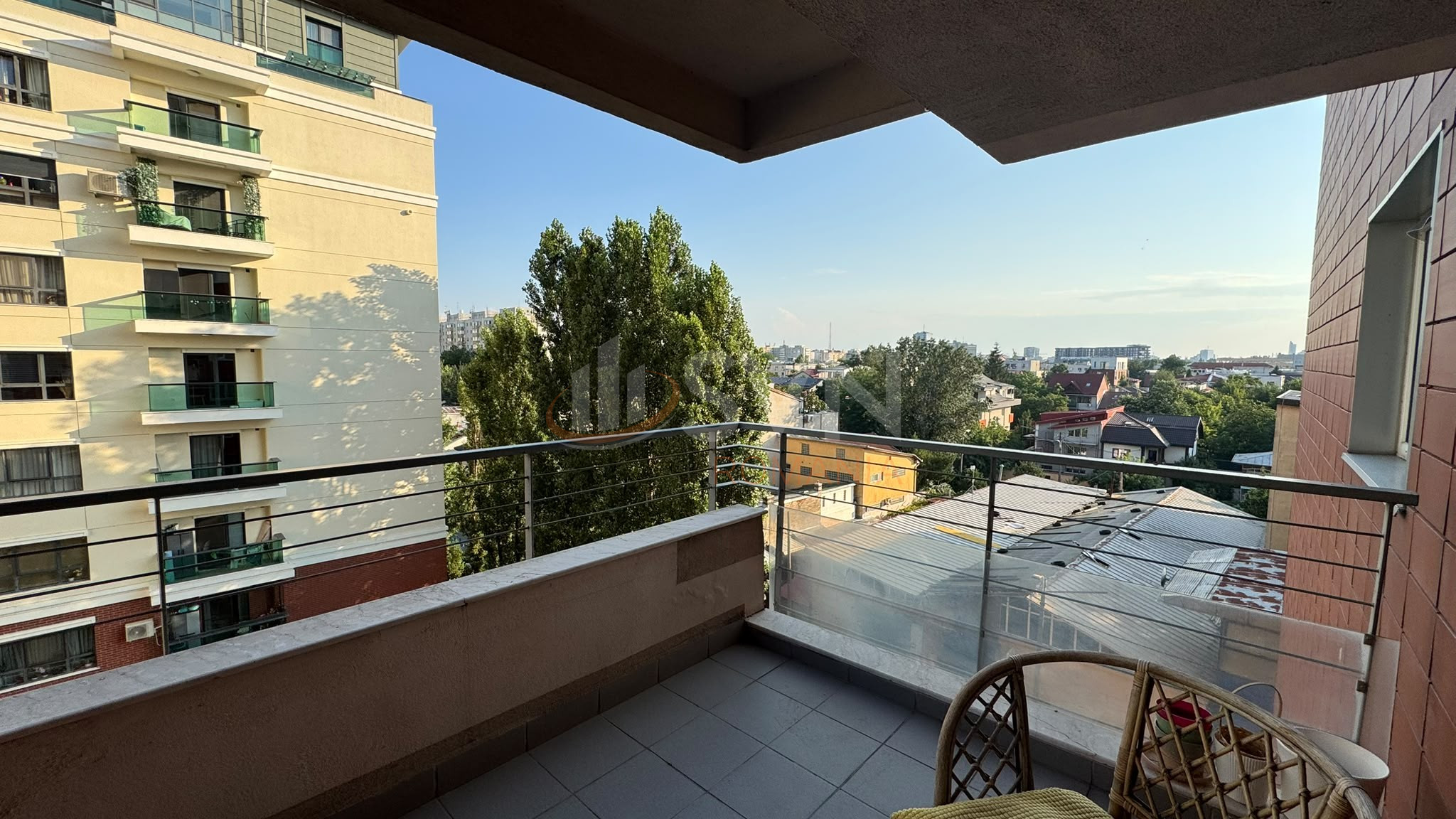 Apartament, 3 camere Bucuresti/Lacul Tei
