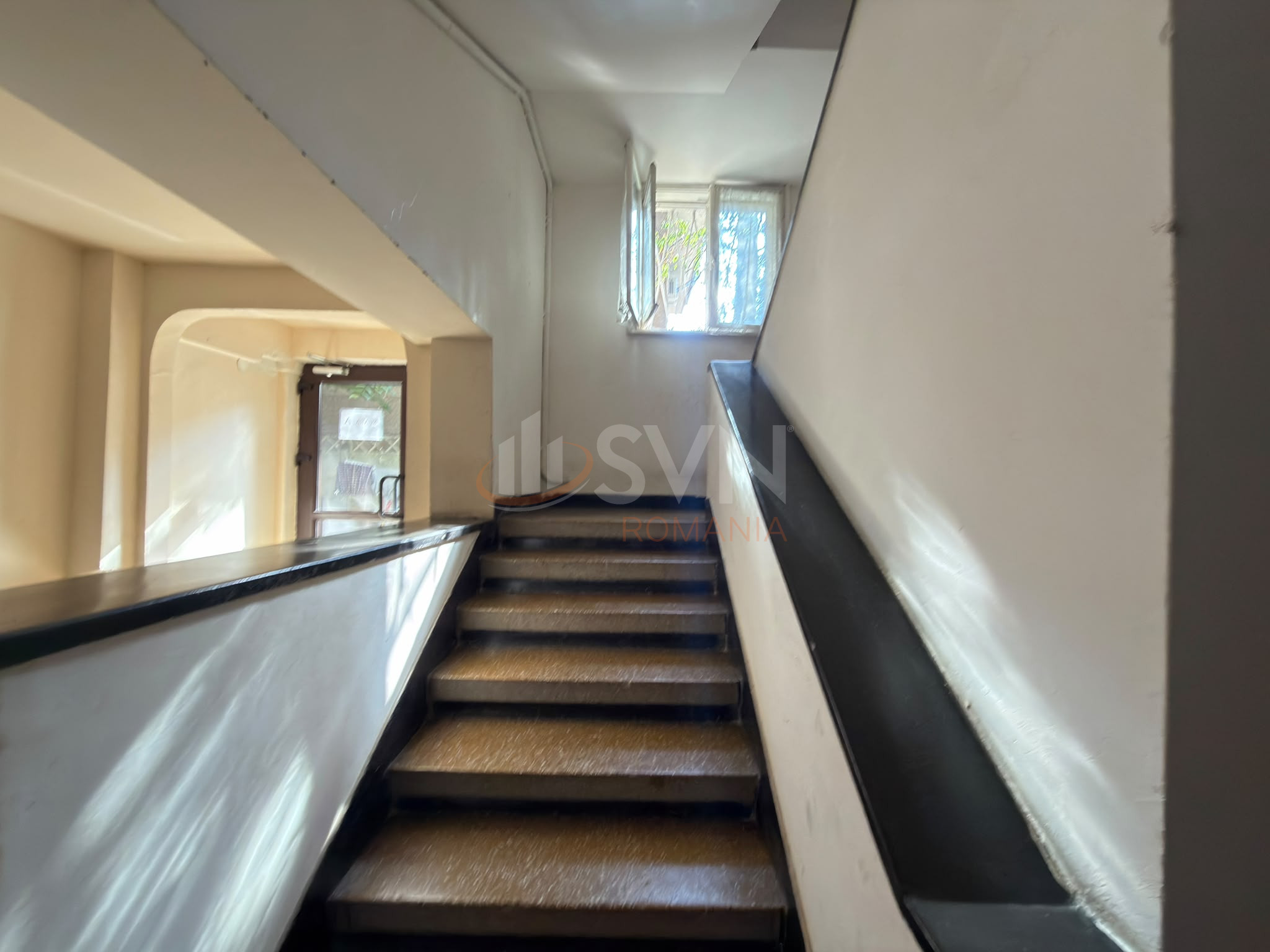 Apartament, 3 camere Bucuresti/Primaverii