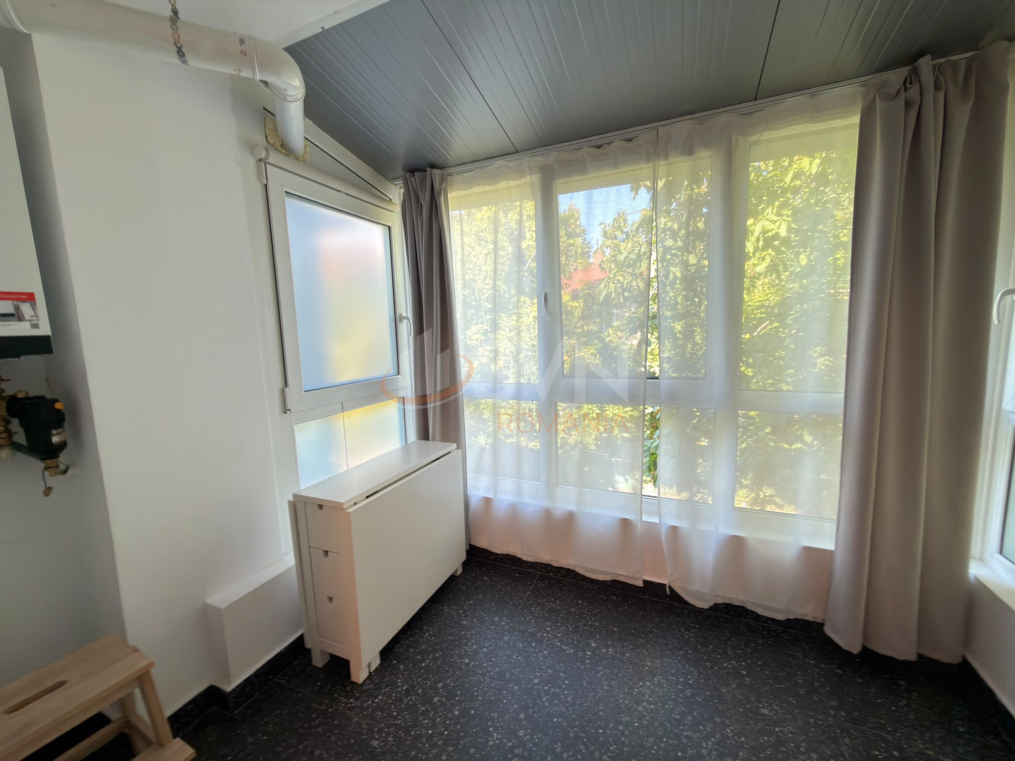 Apartament, 3 camere Bucuresti/Primaverii