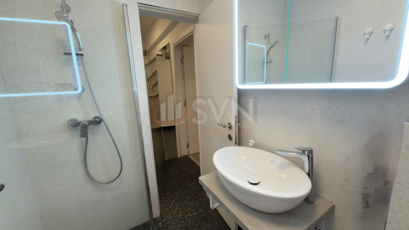 Apartament, 3 camere Bucuresti/Primaverii