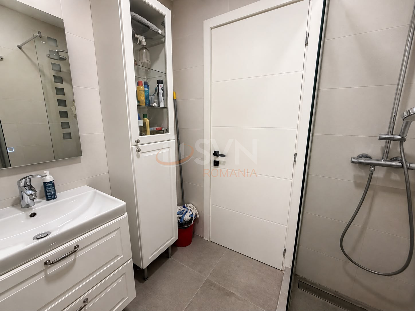 Apartament, 3 camere Bucuresti/P-ta Victoriei