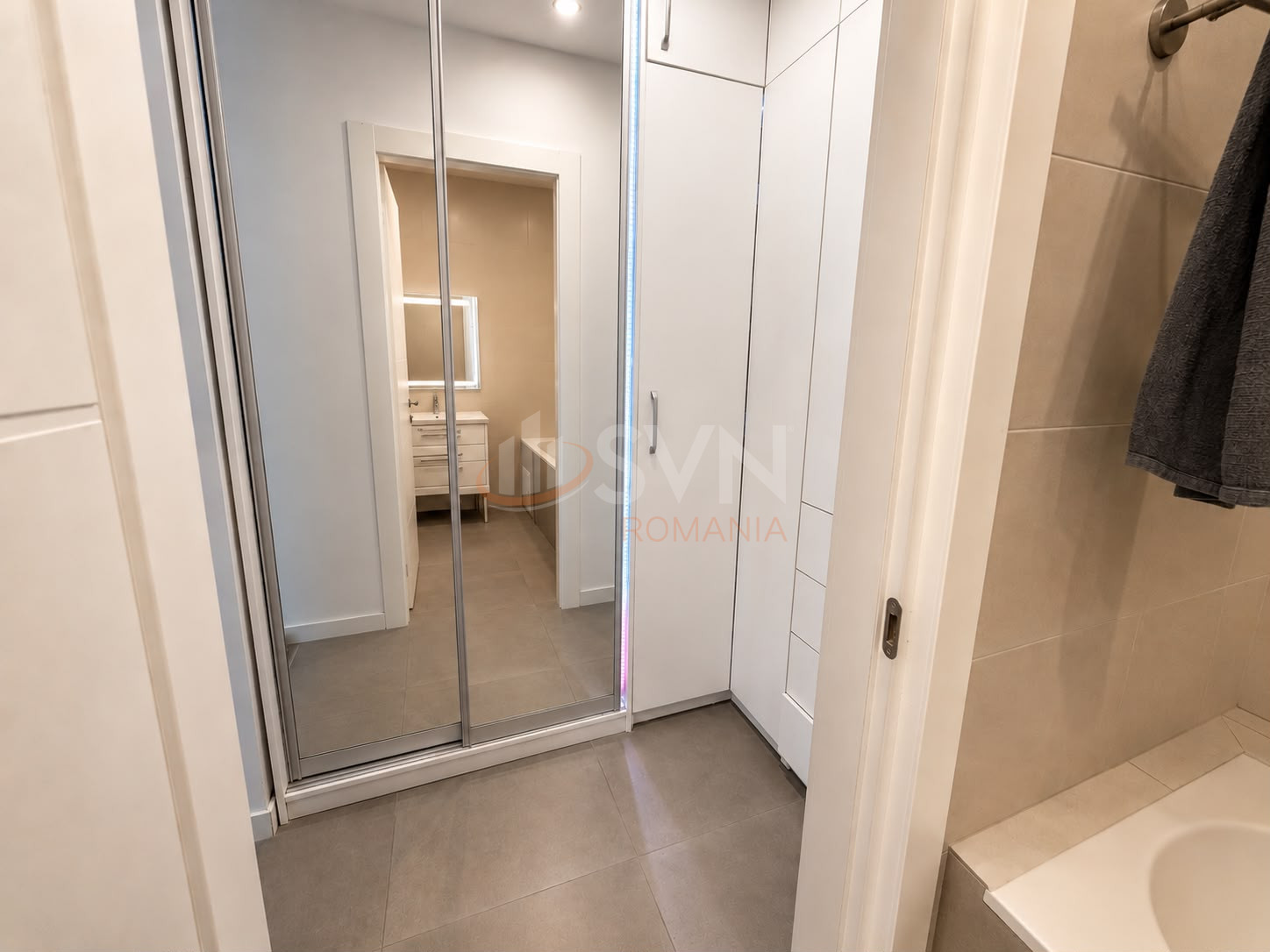 Apartament, 3 camere Bucuresti/P-ta Victoriei
