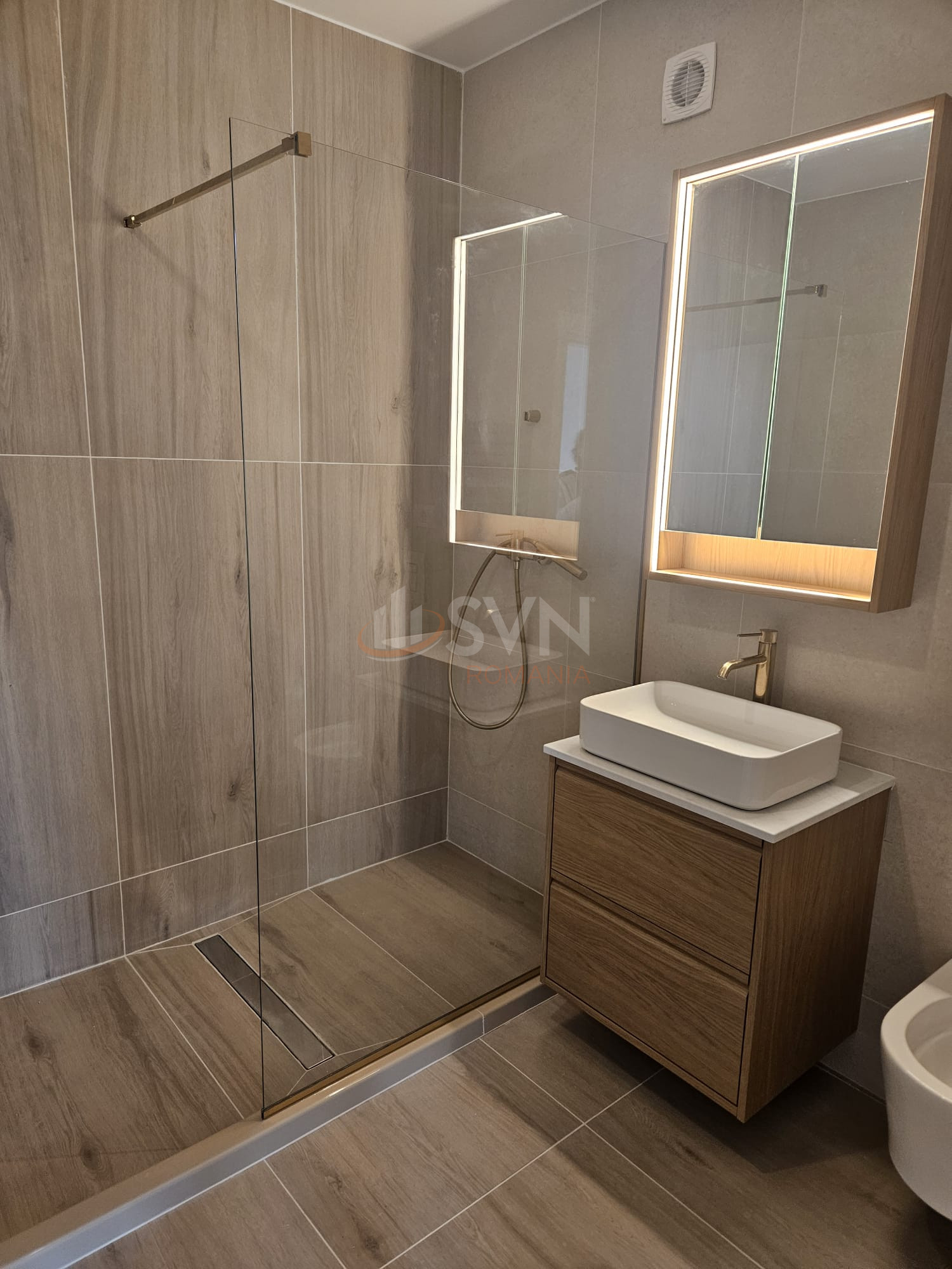 Apartament, 3 camere Bucuresti/Bucurestii Noi