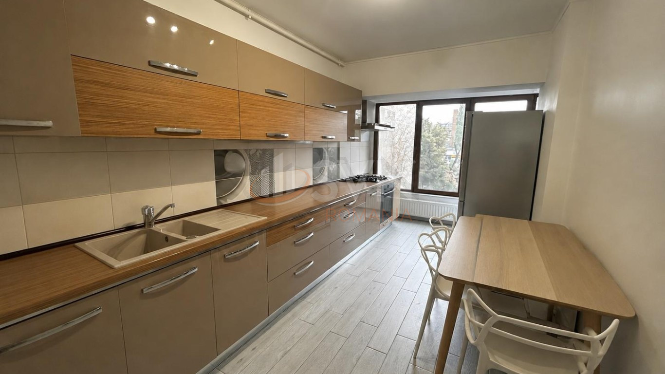 Apartament, 3 camere Bucuresti/Bucurestii Noi