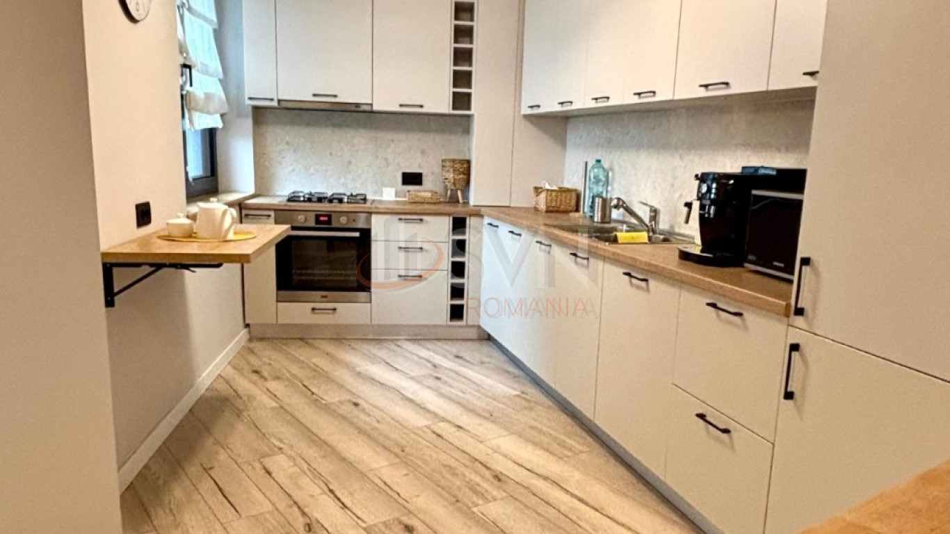 Apartament, 3 camere Bucuresti/P-ta Romana