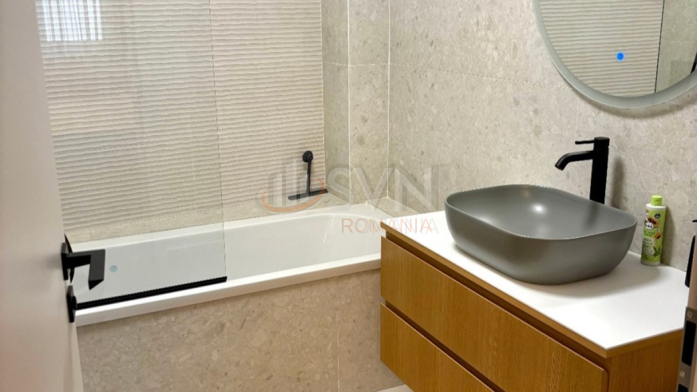Apartament, 3 camere Bucuresti/P-ta Romana