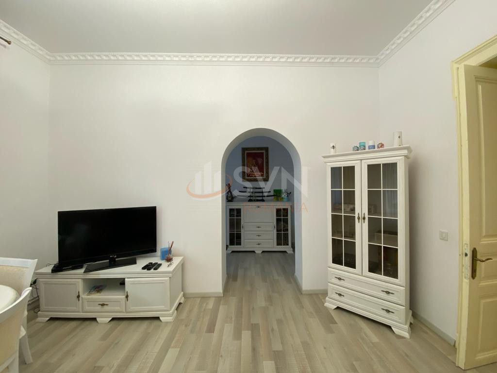 Apartament, 3 camere Bucuresti/Piata Victoriei