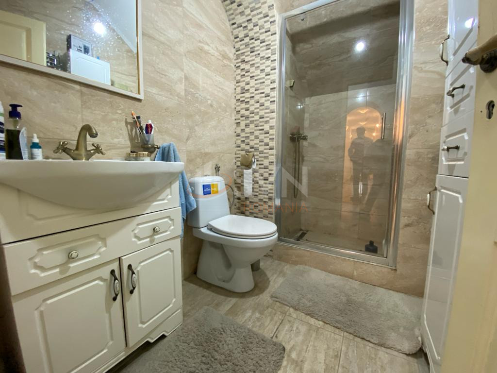 Apartament, 3 camere Bucuresti/Piata Victoriei