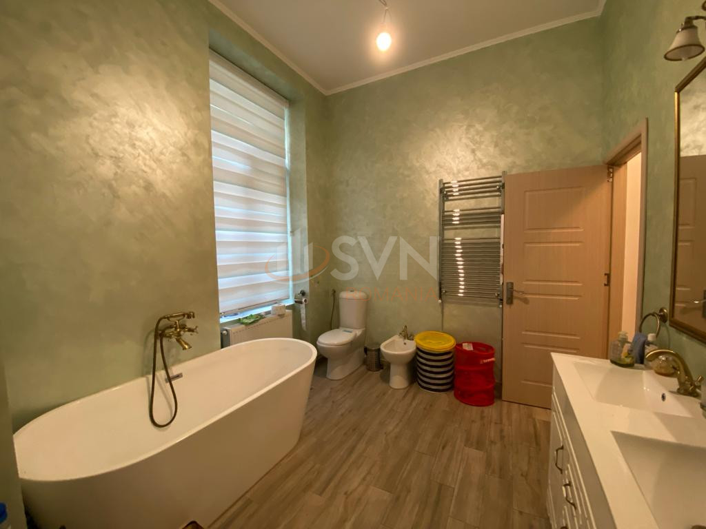 Apartament, 3 camere Bucuresti/Piata Victoriei
