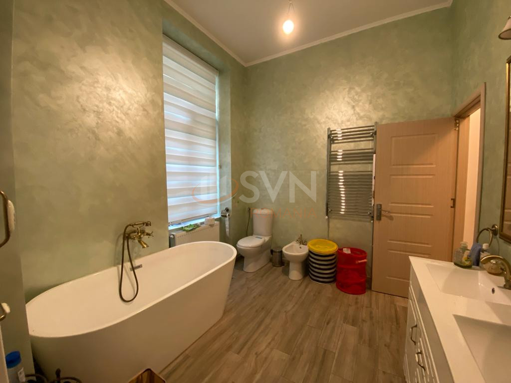 Apartament, 3 camere Bucuresti/Piata Victoriei