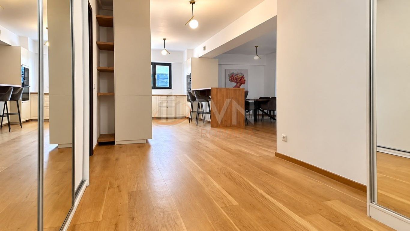 Apartament, 3 camere Bucuresti/Aviatiei