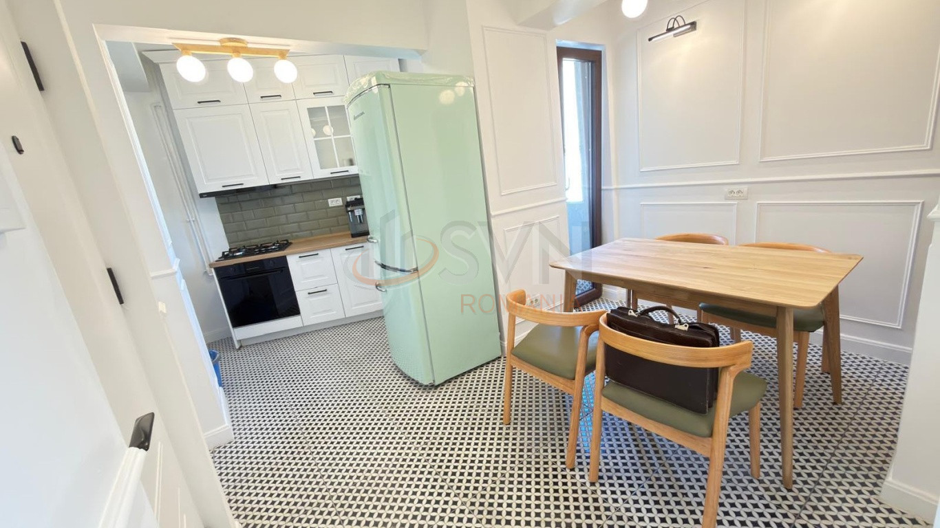 Apartament, 3 camere Bucuresti/P-ta Victoriei