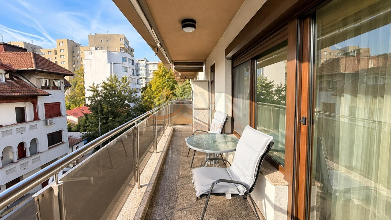 Apartament, 3 camere Bucuresti/P-ta Victoriei