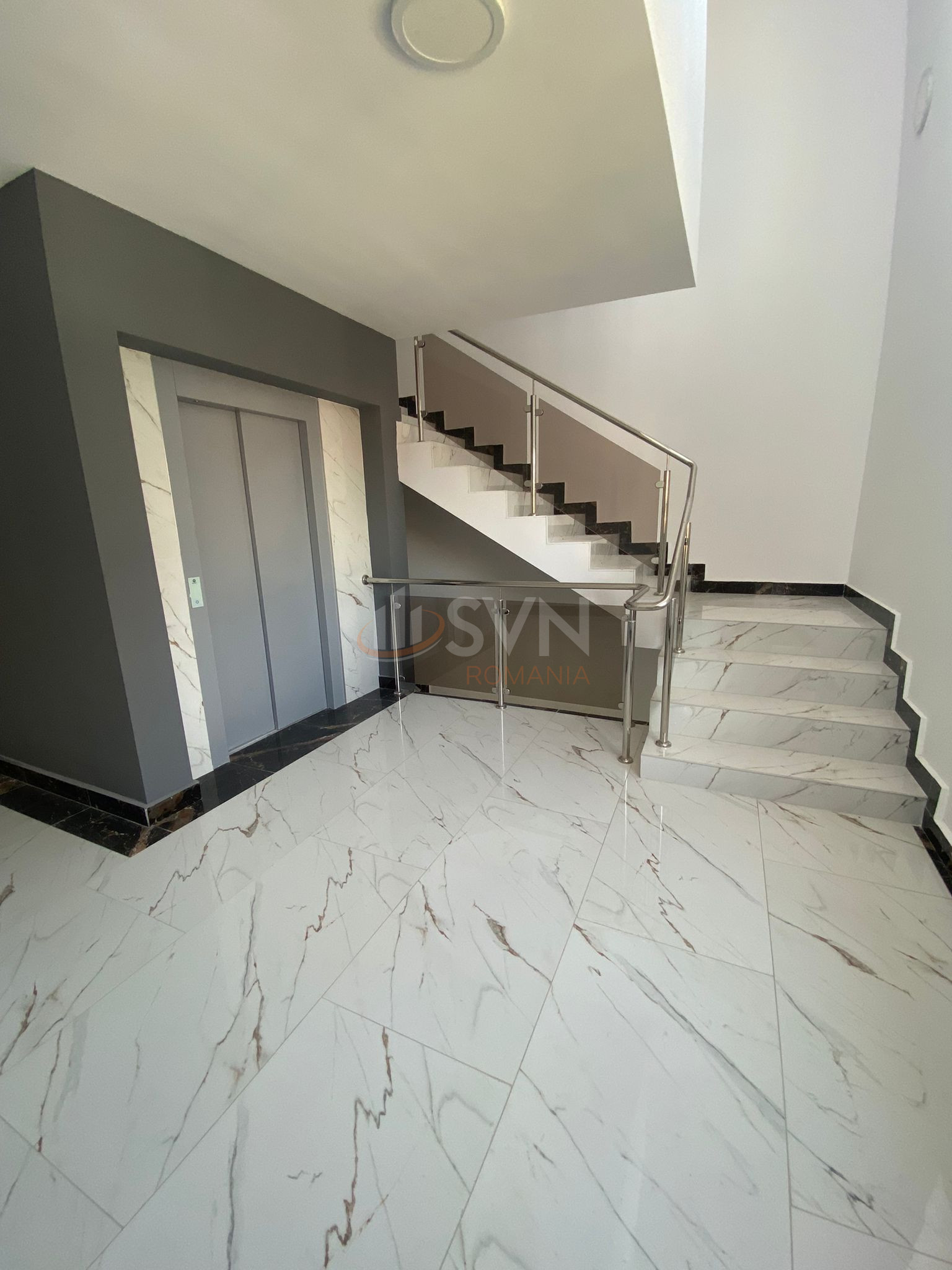 Apartament, 3 camere Bucuresti/Piata Unirii (s3)