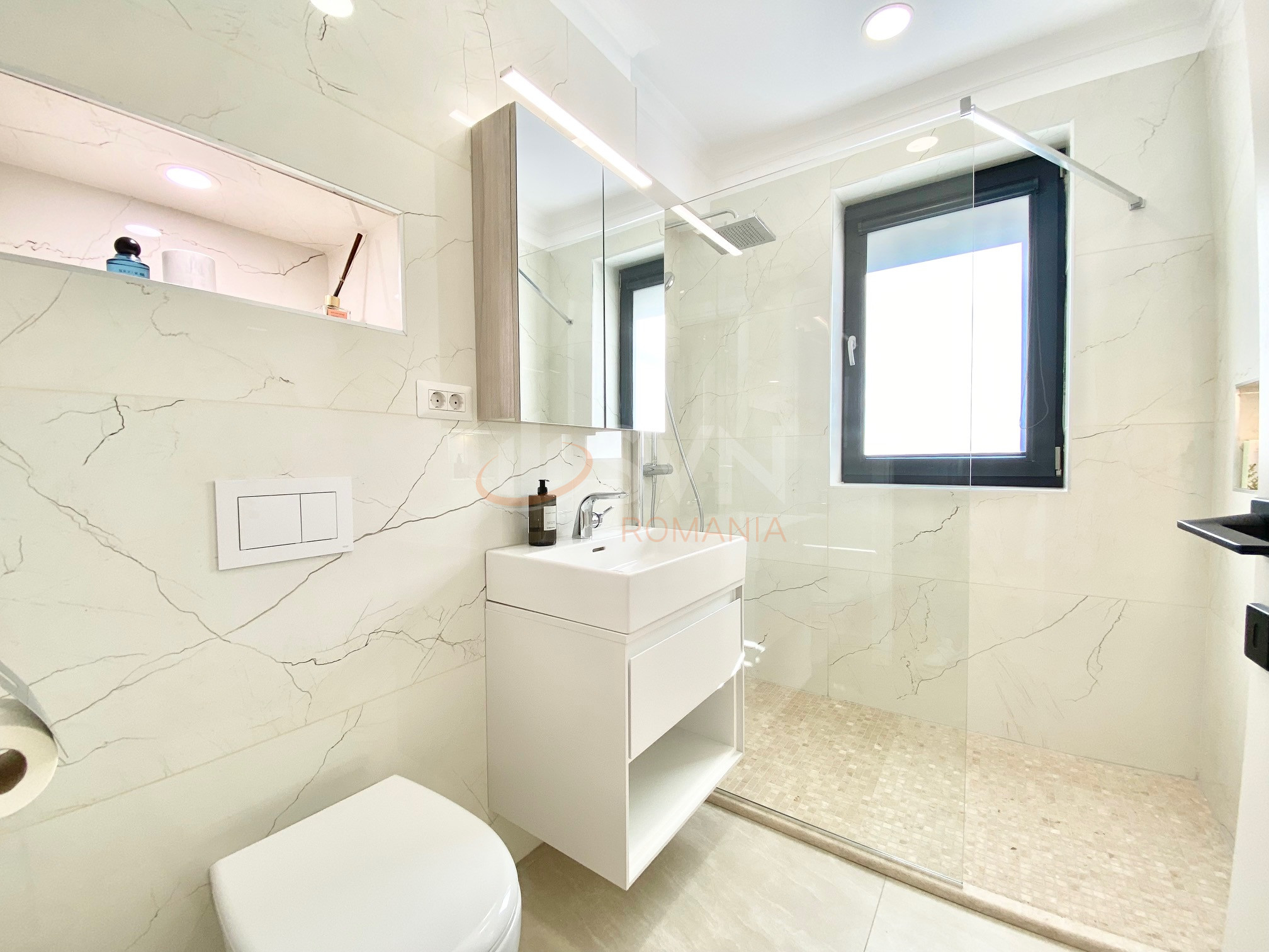 Apartament, 3 camere Bucuresti/Sisesti