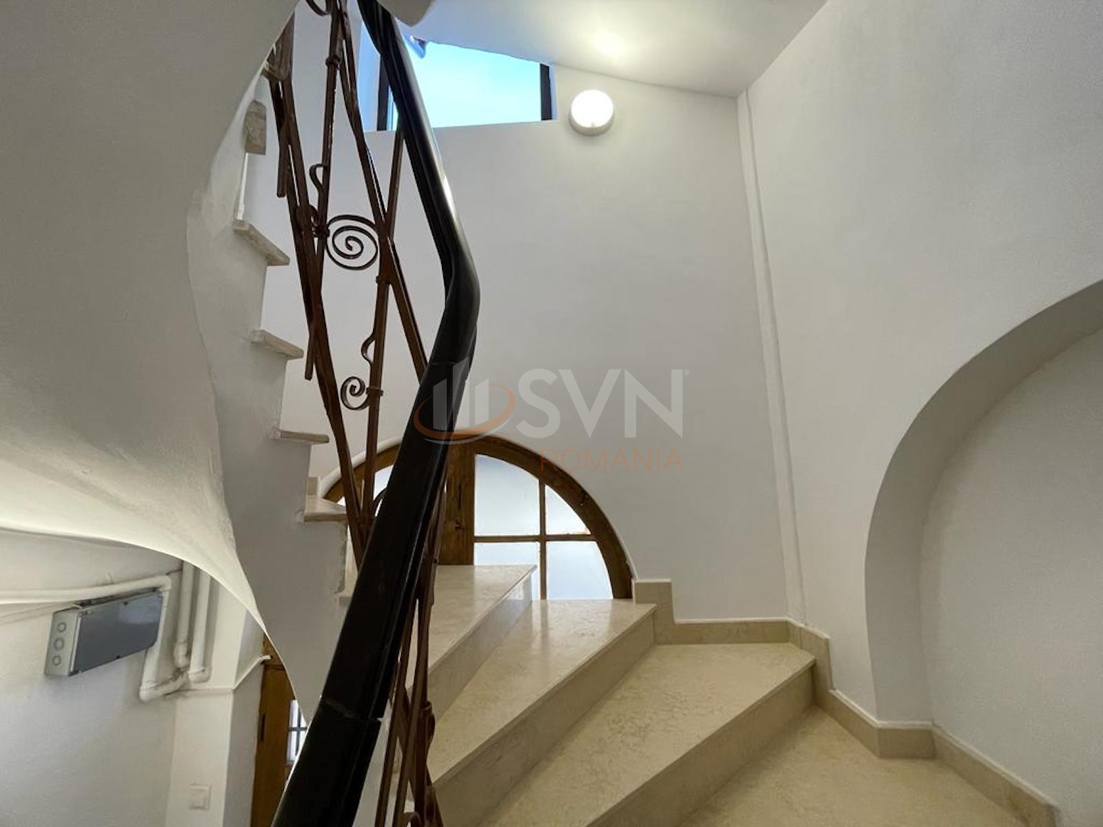 Apartament, 3 camere Bucuresti/Primaverii
