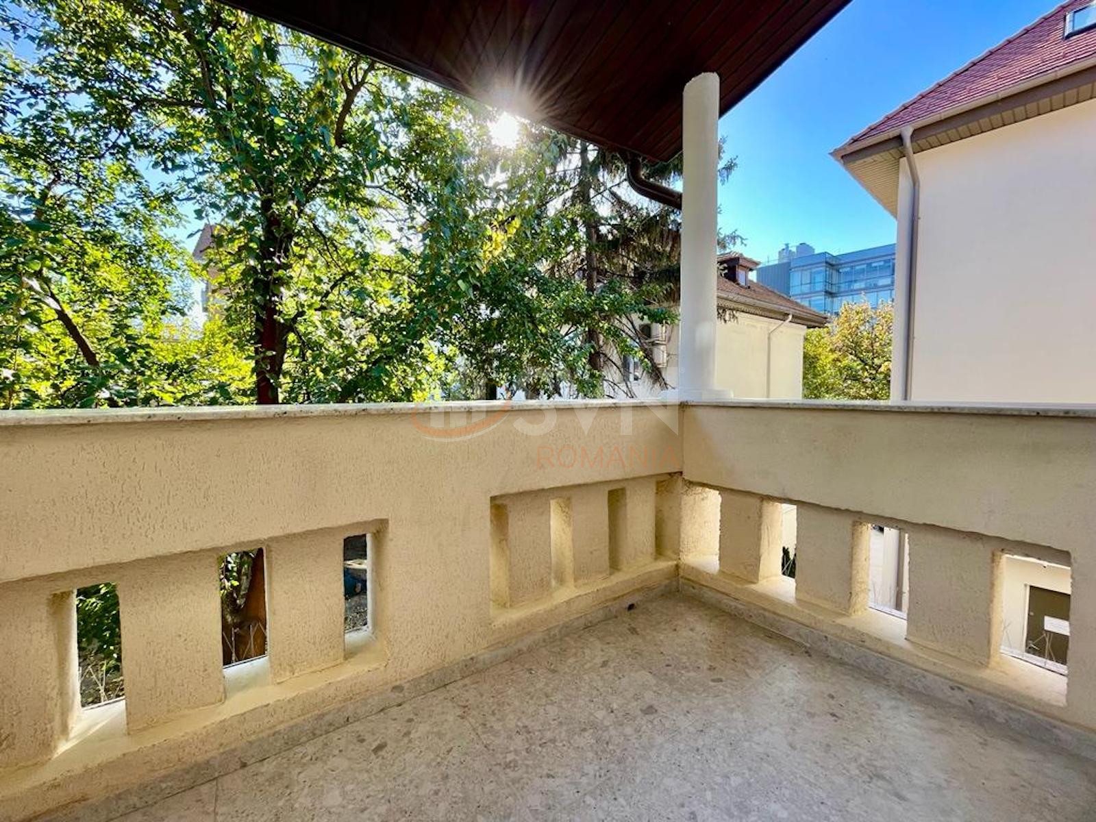 Apartament, 3 camere Bucuresti/Primaverii