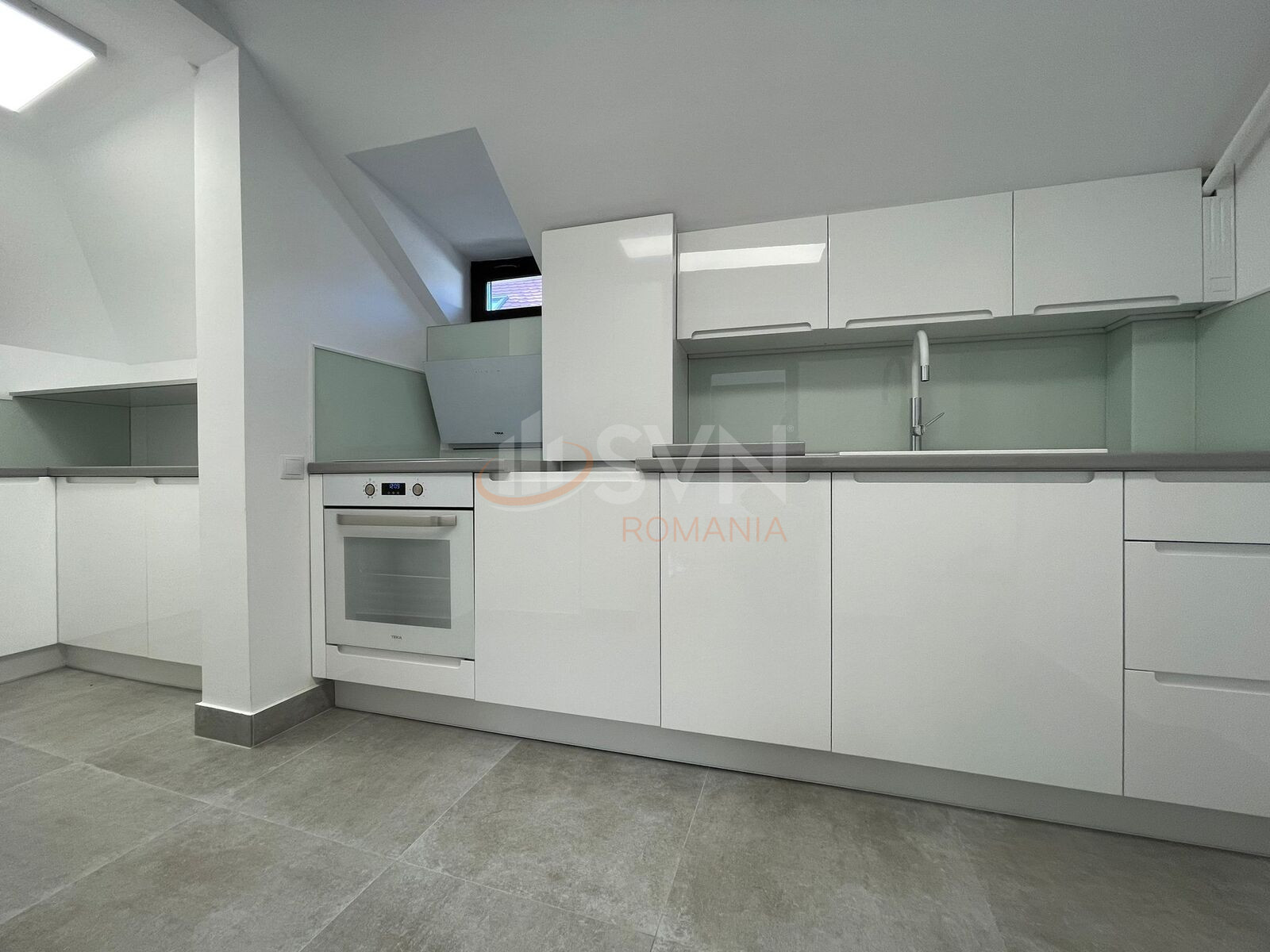 Apartament, 3 camere Bucuresti/Primaverii