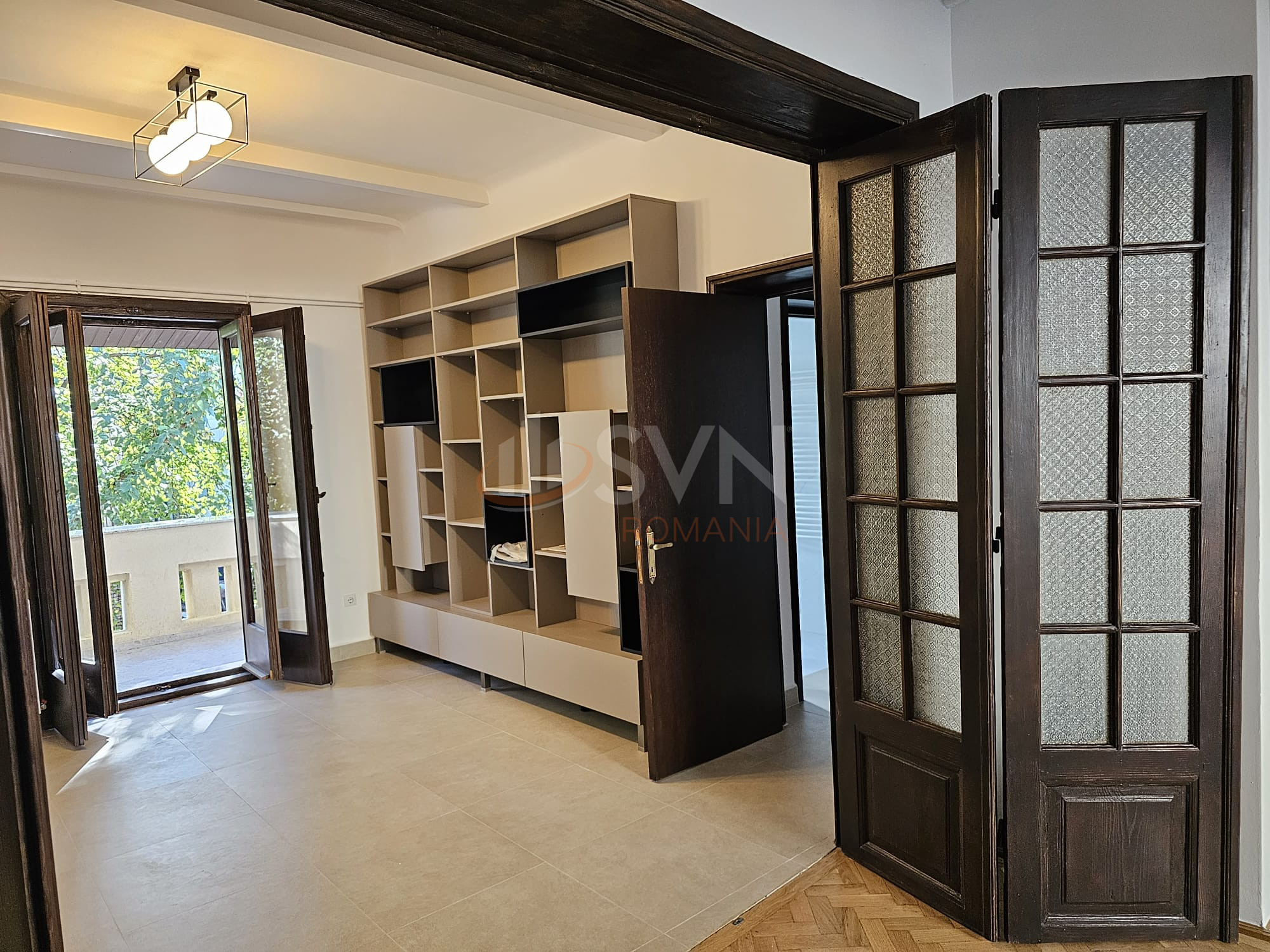 Apartament, 3 camere Bucuresti/Primaverii