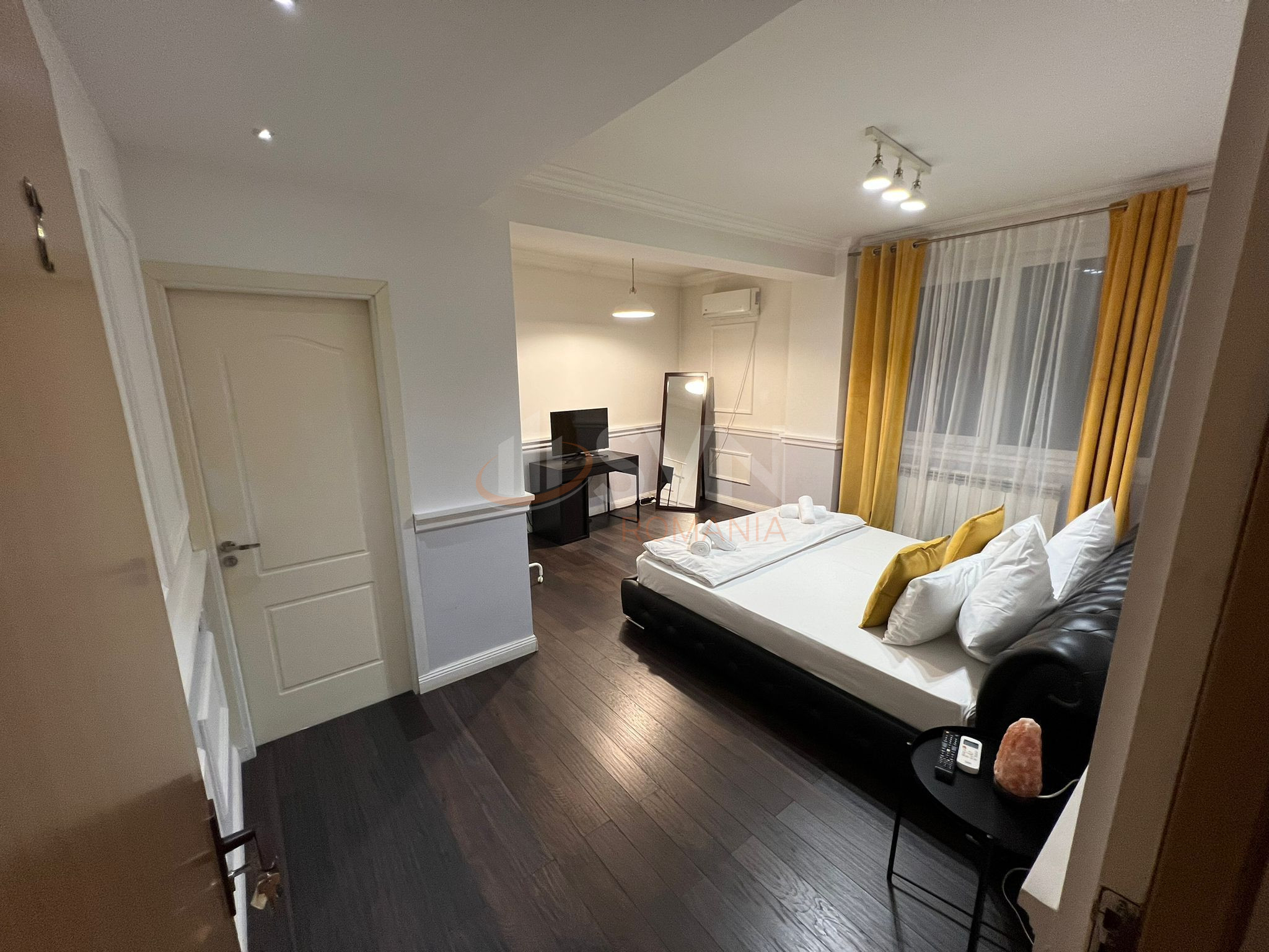 Apartament, 3 camere Bucuresti/Piata Unirii (s4)