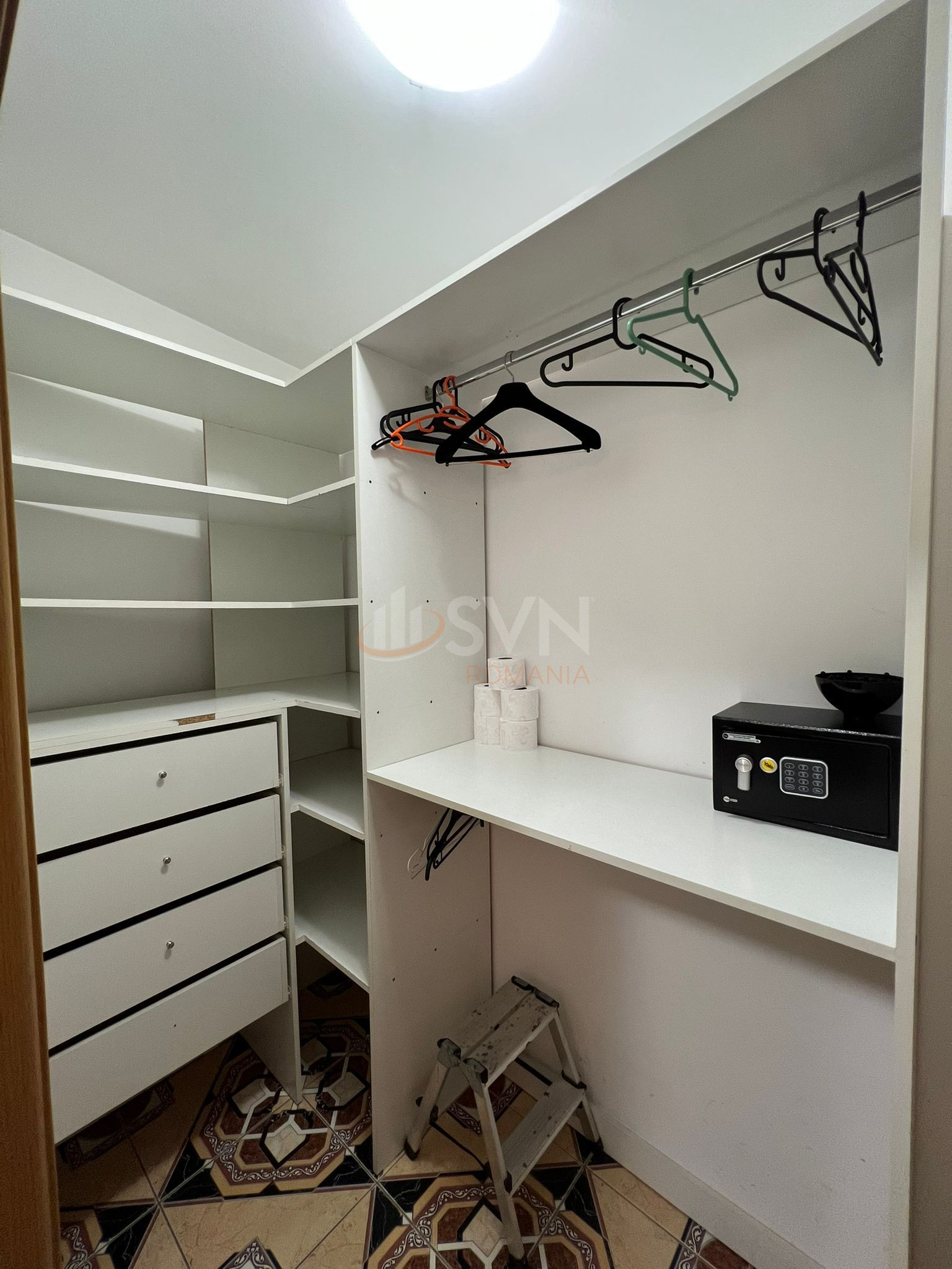 Apartament, 3 camere Bucuresti/Piata Unirii (s4)