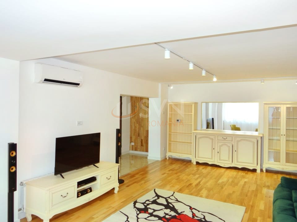 Apartament, 3 camere Bucuresti/Decebal